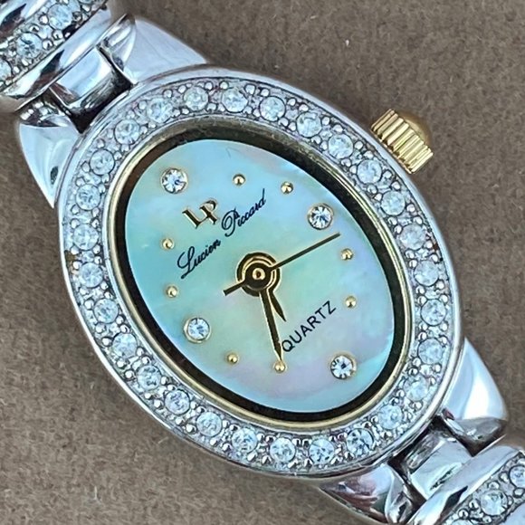Fabulous Almost New Lucien Piccard Crystal Watch - Picture 3 of 6